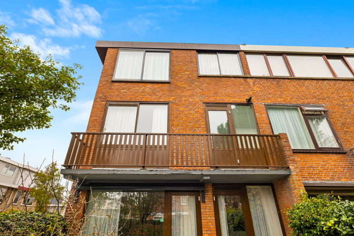 Photo 20 of Cornelis van Alkemadestraat 47