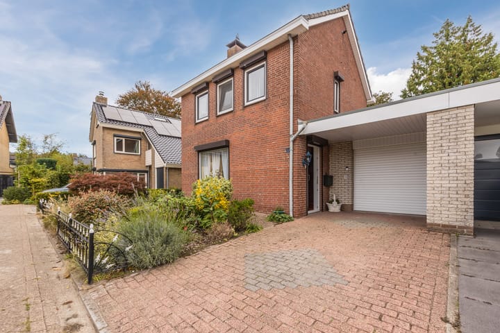 Photo 10 of Hofstraat 27