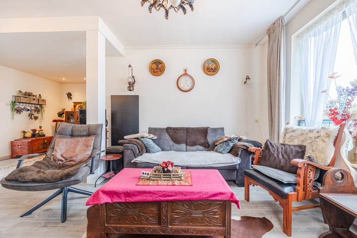 Photo 15 of Hofstraat 27