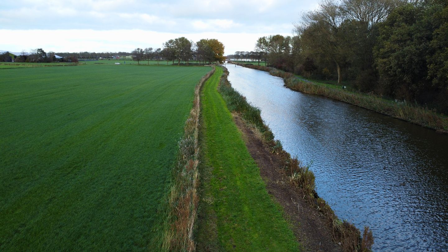 View photo 5 of Liederik