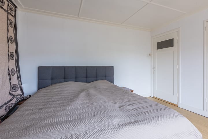 Photo 31 of Voorstraat 8