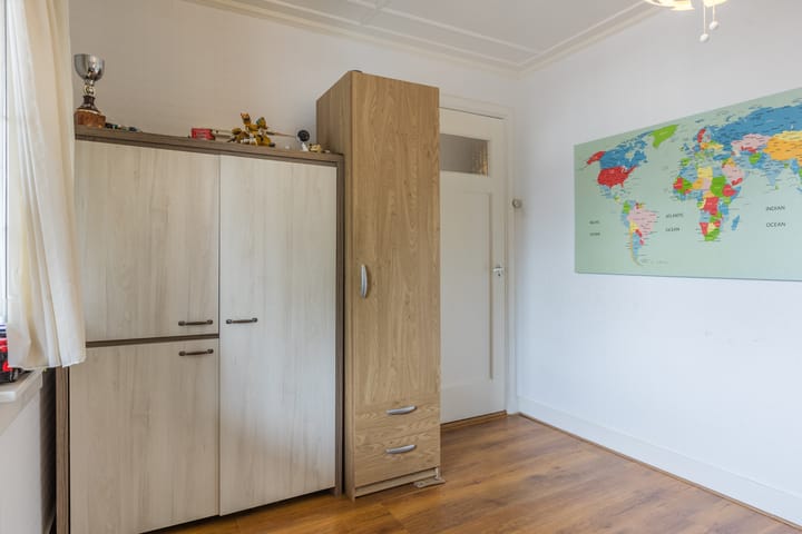 Photo 33 of Voorstraat 8