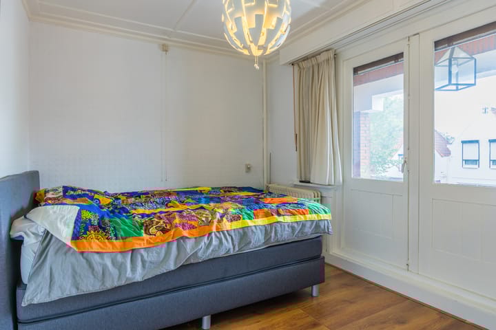 Photo 34 of Voorstraat 8