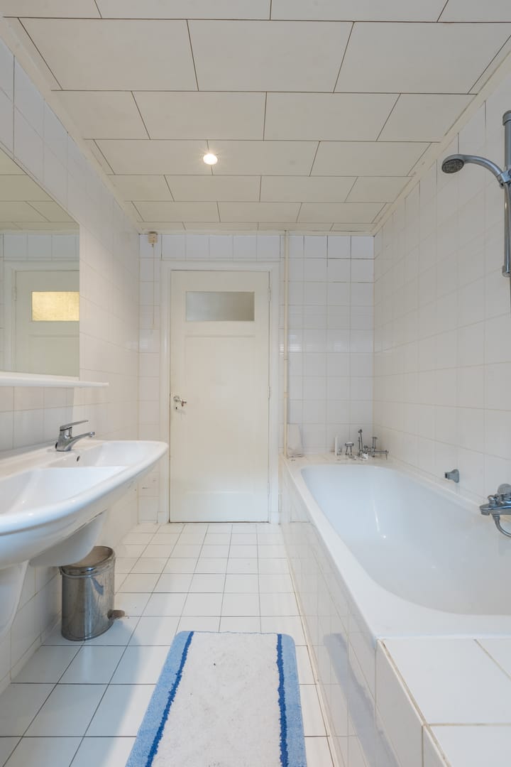 Photo 40 of Voorstraat 8