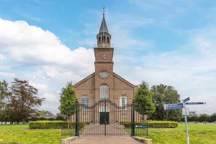 Photo 57 of Voorstraat 8