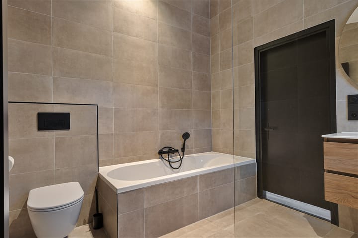 Photo 21 of Galamalaan 32