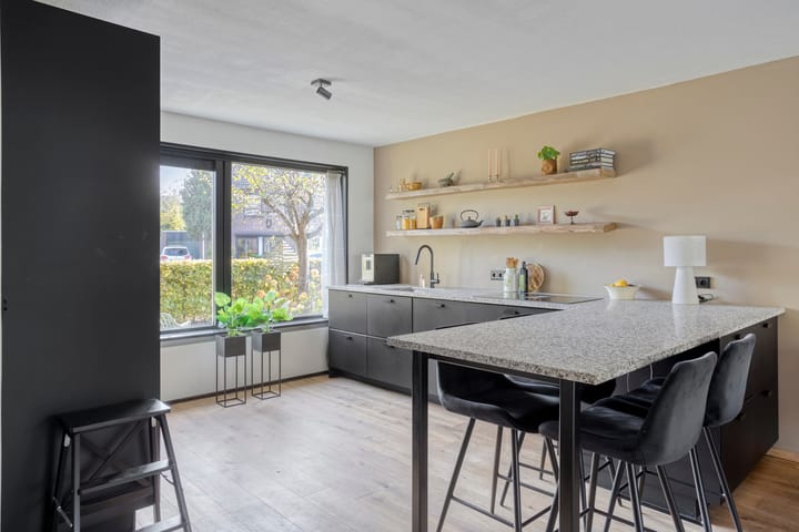 Foto 13 van Hoefbladstraat 12