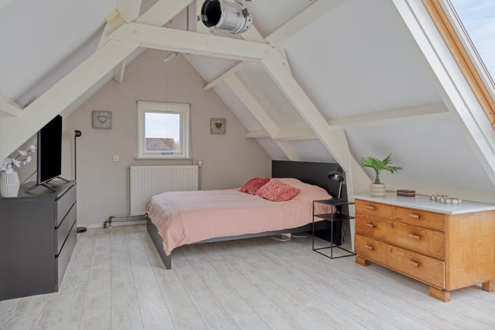 Foto 30 van Hoefbladstraat 12