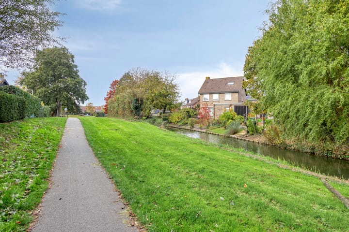 Foto 40 van Hoefbladstraat 12