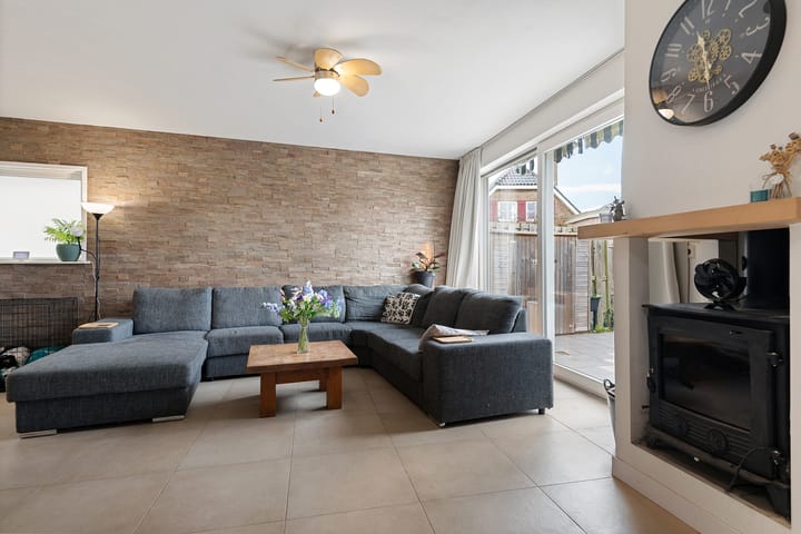 Photo 4 of Oosteinderlaan 26