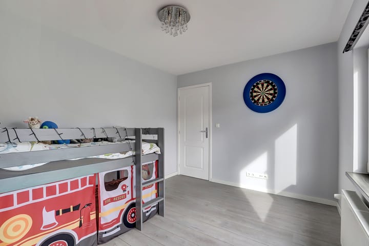 Foto 16 van Larixlaan 34