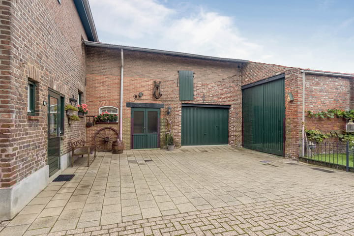 Photo 35 of Schettereind 19