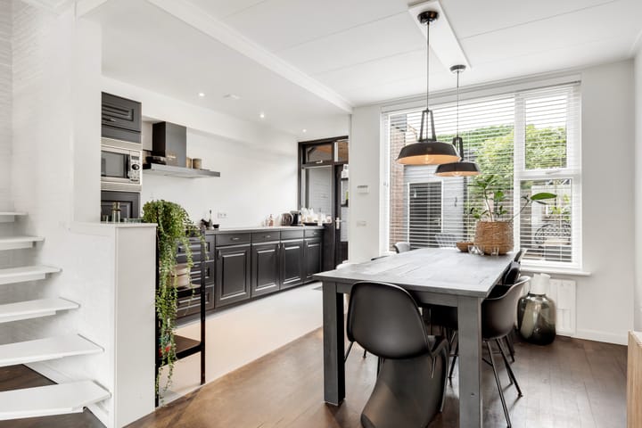 Photo 11 of Professor Eijkmanstraat 9