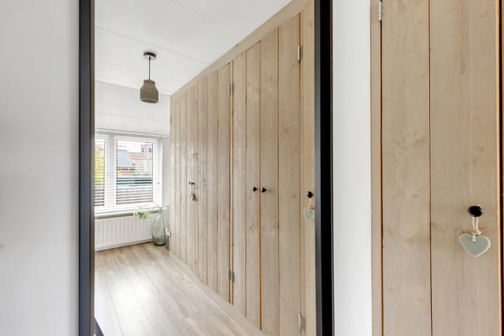 Photo 18 of Professor Eijkmanstraat 9