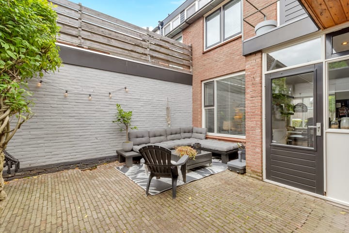 Photo 28 of Professor Eijkmanstraat 9