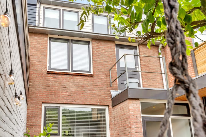 Photo 29 of Professor Eijkmanstraat 9