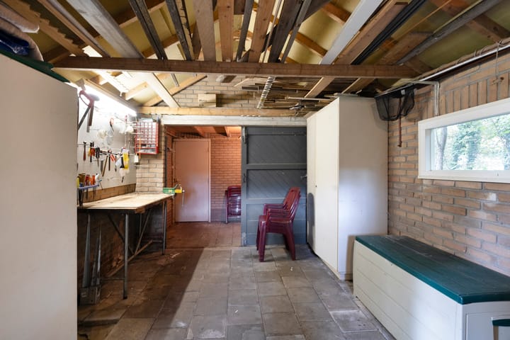 Photo 32 of De Esch 2