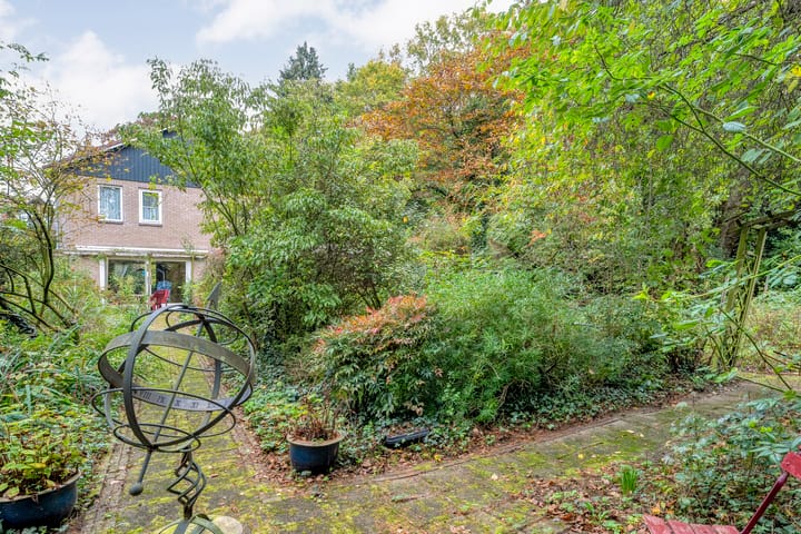 Photo 41 of De Esch 2