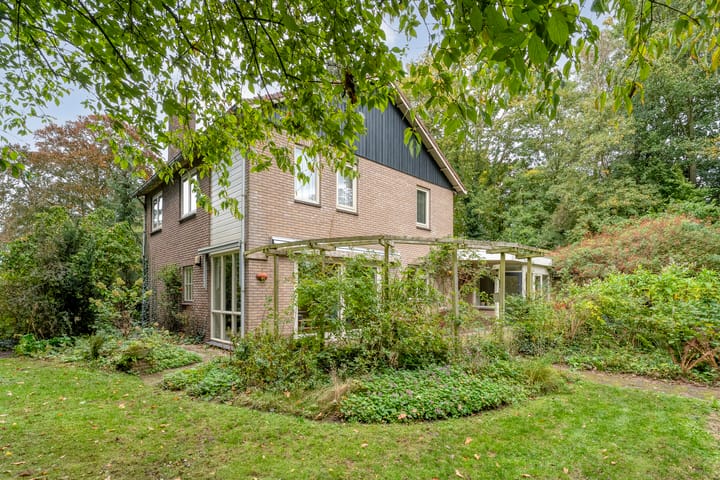 Photo 48 of De Esch 2