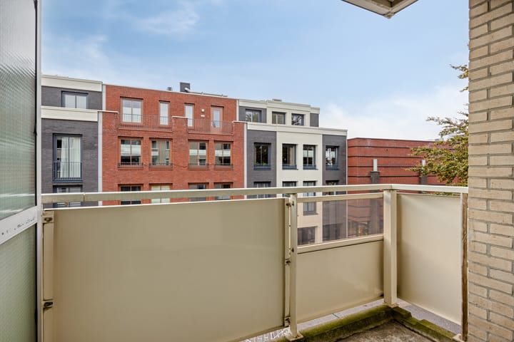 Foto 4 van Van Boetzelaerstraat 21-A