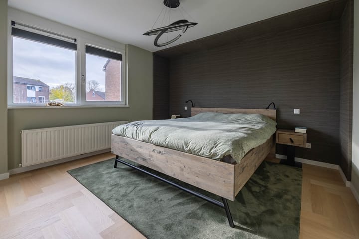 Foto 14 van van Schagenhof 9