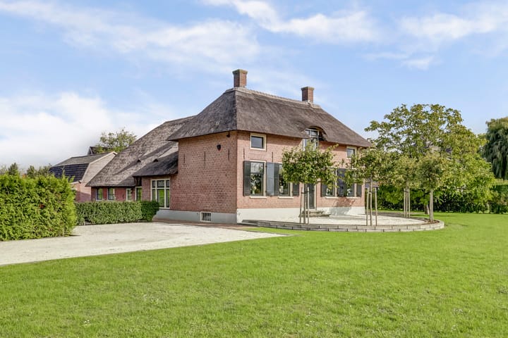 Photo 8 of Ommestraat 3