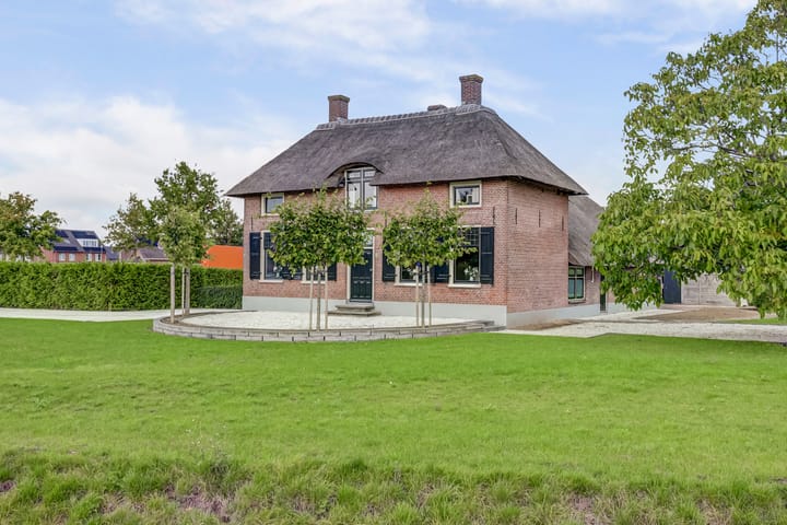 Photo 11 of Ommestraat 3