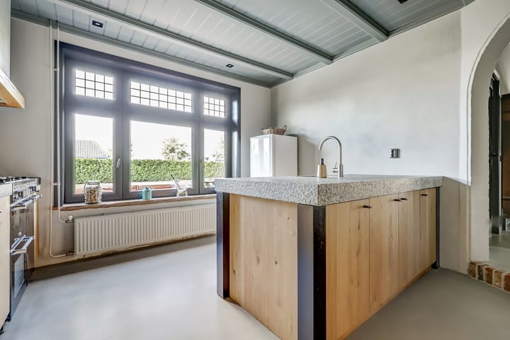 Photo 40 of Ommestraat 3