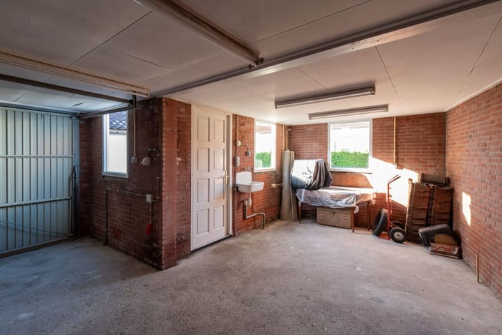 Foto 32 van Dahliastraat 19