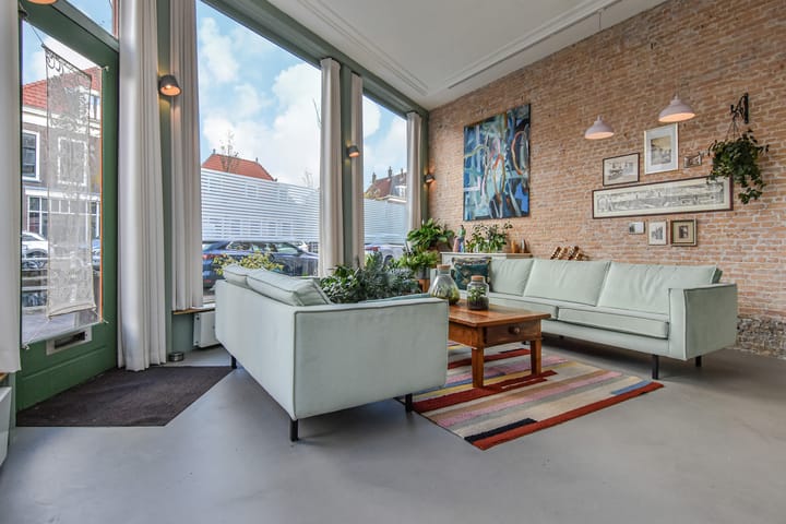 Photo 17 of Oosteinde 191