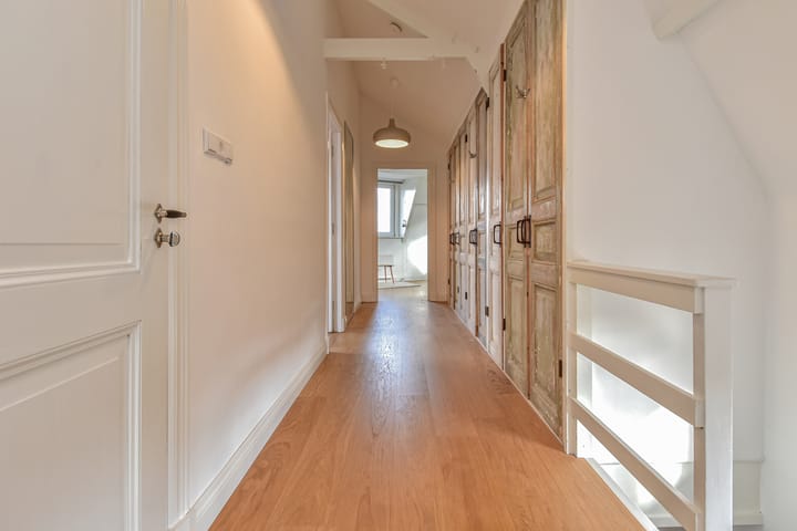 Photo 61 of Oosteinde 191