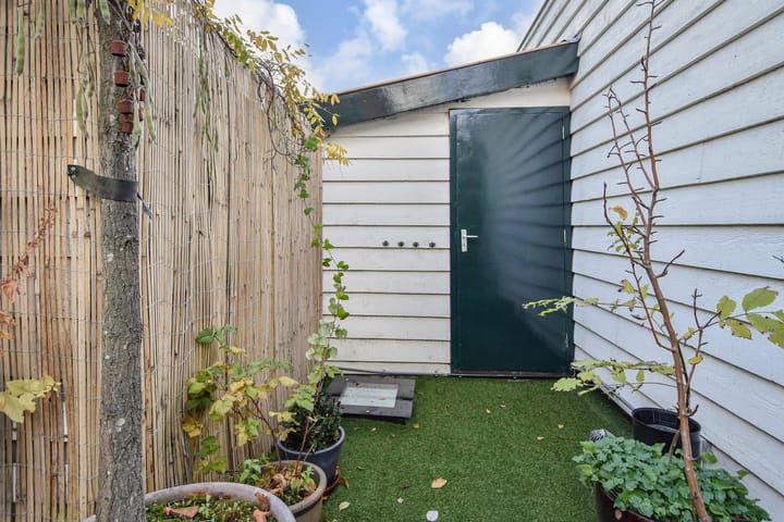 Photo 76 of Oosteinde 191