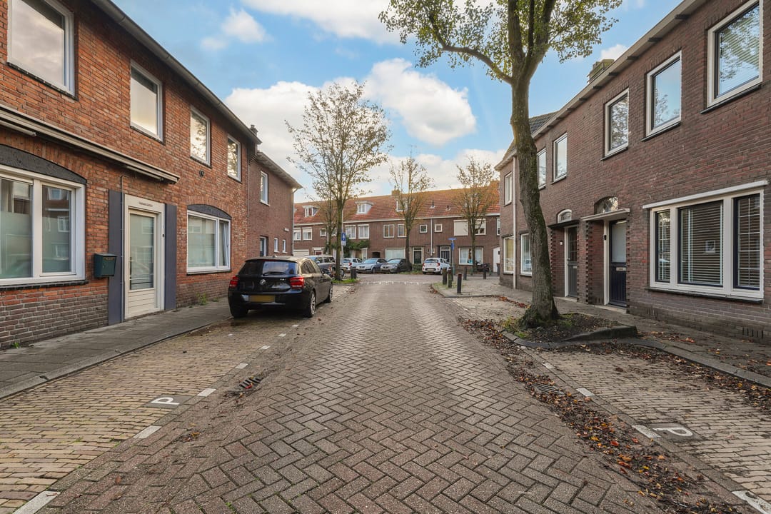 Photo 43 of Vazalstraat 4