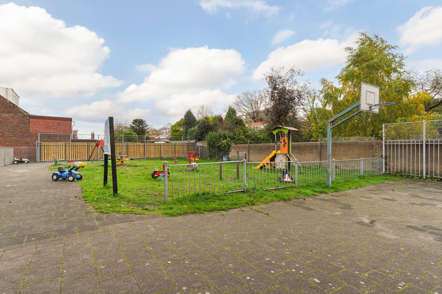 Photo 44 of Vazalstraat 4