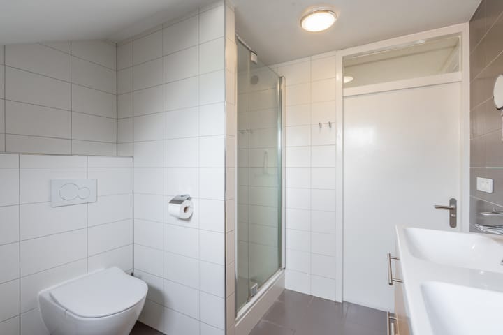 Foto 24 van Tuinlaan 24