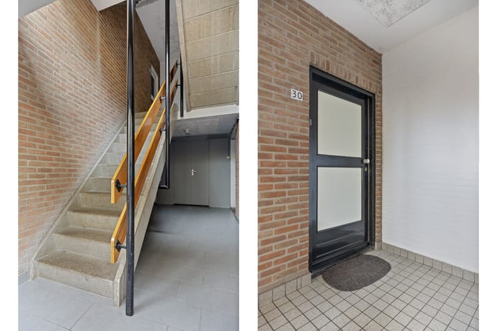 Photo 2 of Vincent van Goghstraat 30