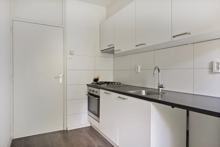 Photo 5 of Vincent van Goghstraat 30