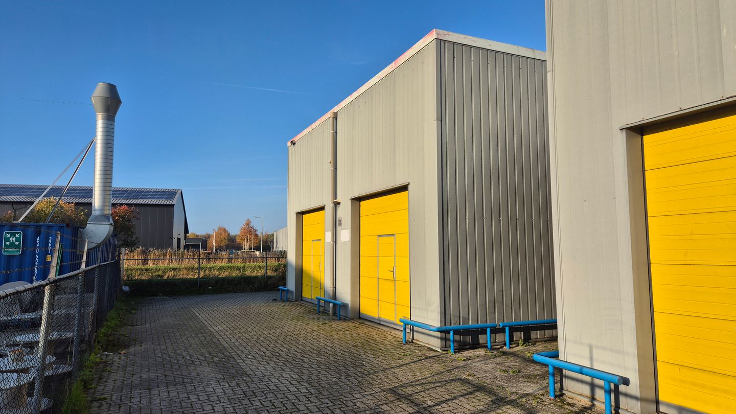 Bekijk foto 4 van Paardemaat 25-L