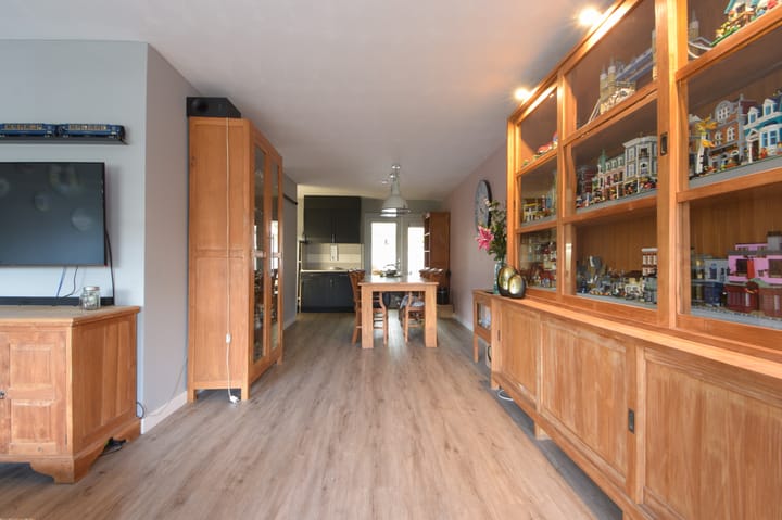 Photo 4 of Jachtlaan 19