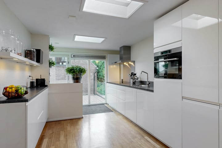 Photo 10 of Aalsmeerderweg 16