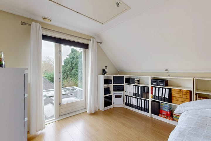 Photo 15 of Aalsmeerderweg 16