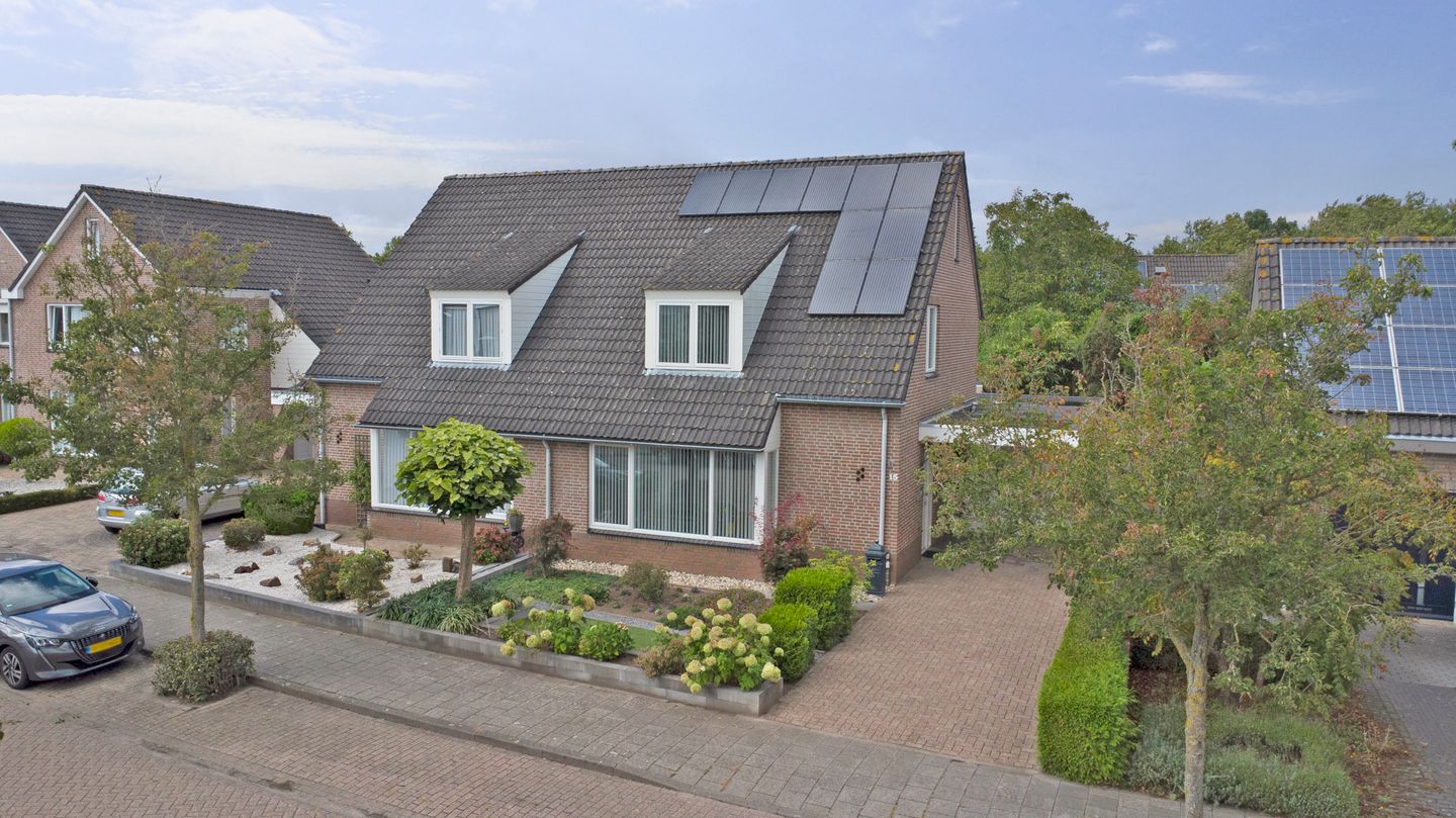 Photo 1 of Van Agtlaan 15