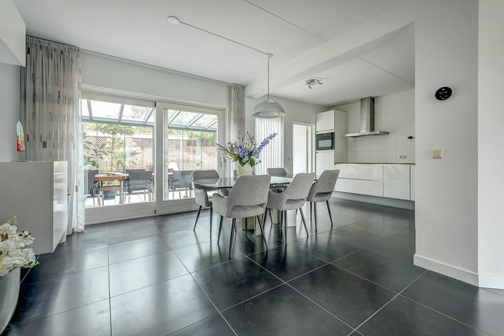 Photo 9 of Van Agtlaan 15