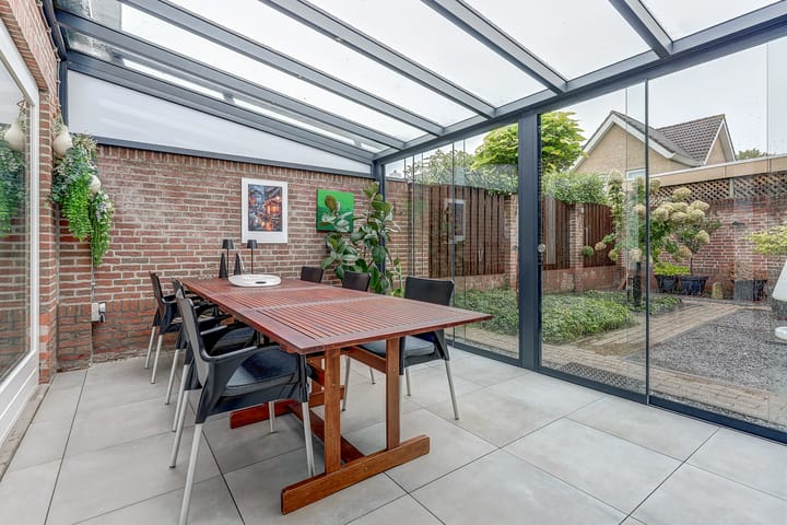 Photo 15 of Van Agtlaan 15