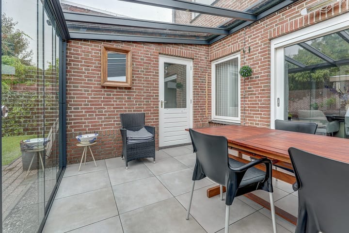 Photo 17 of Van Agtlaan 15