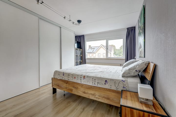 Photo 24 of Van Agtlaan 15