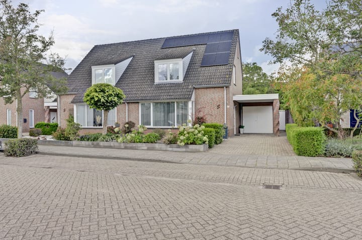 Photo 47 of Van Agtlaan 15