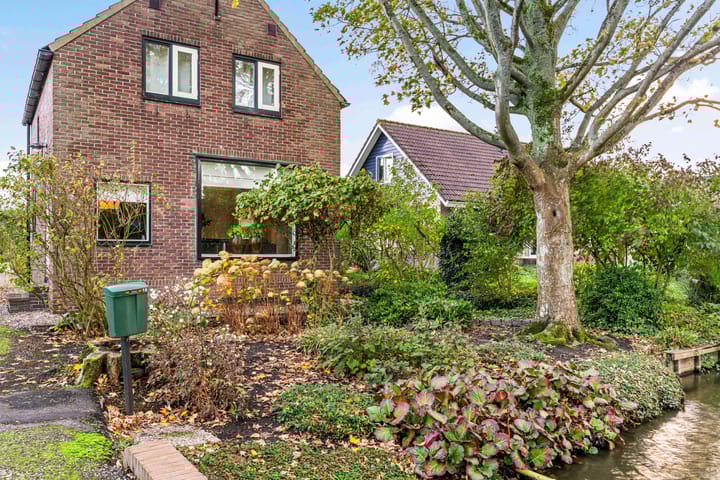 Photo 34 of Aalsmeerderweg 16