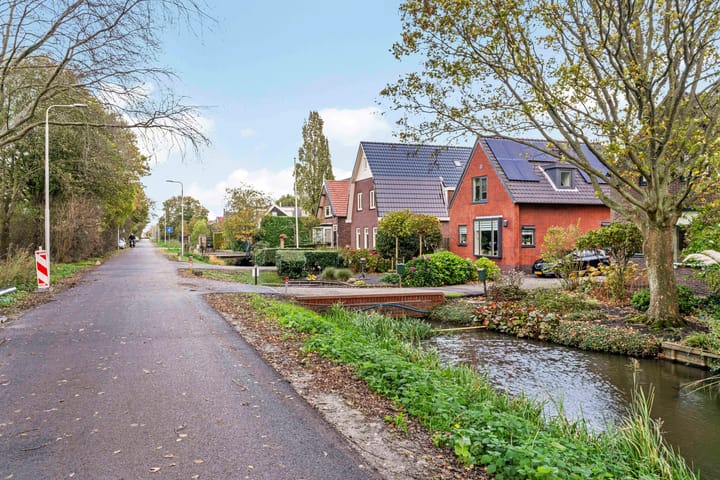 Photo 35 of Aalsmeerderweg 16