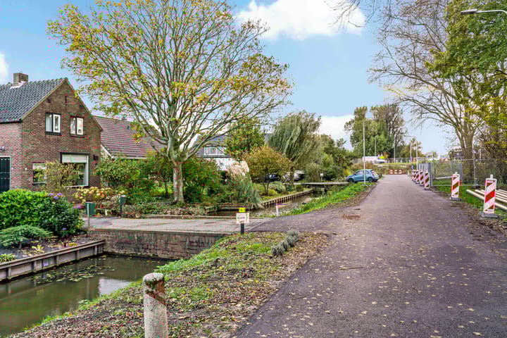 Photo 36 of Aalsmeerderweg 16